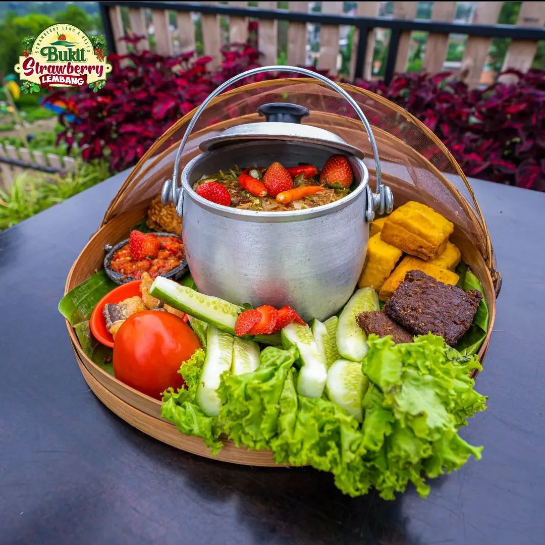 Devin's Garden Resto Lembang